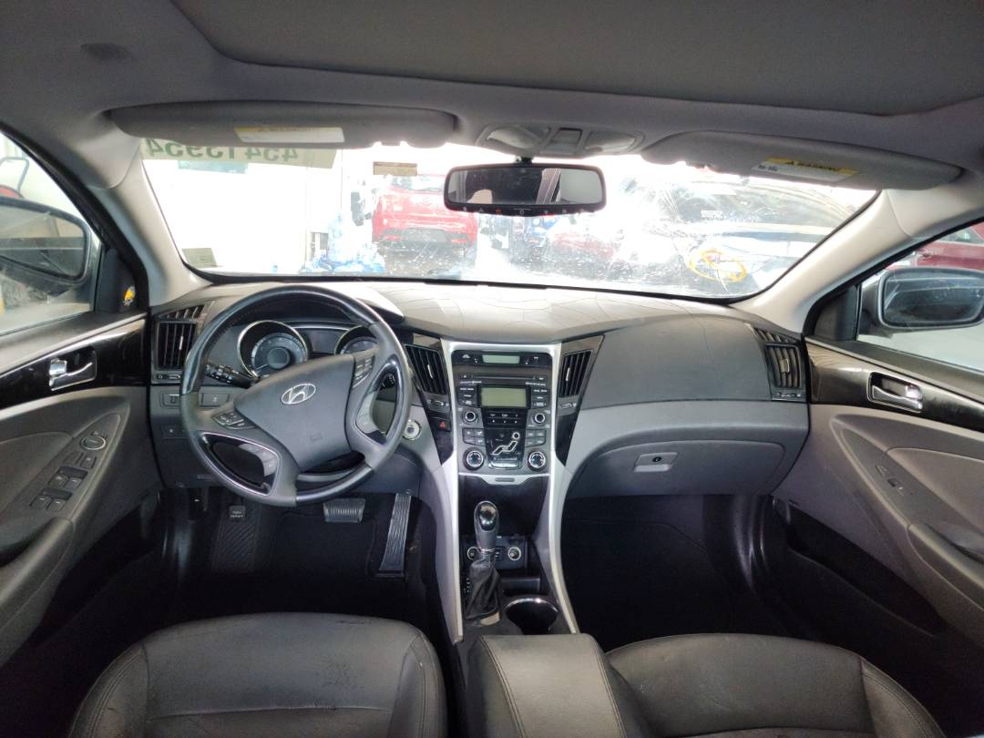2012 HYUNDAI SONATA — 171111 Miles — Lot 45413954 — Souq - Marhaba Auctions Used Cars - Image 9