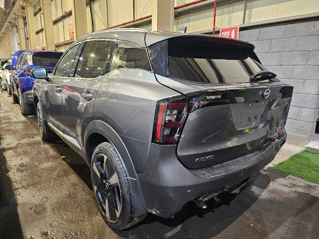 NISSAN KICKS