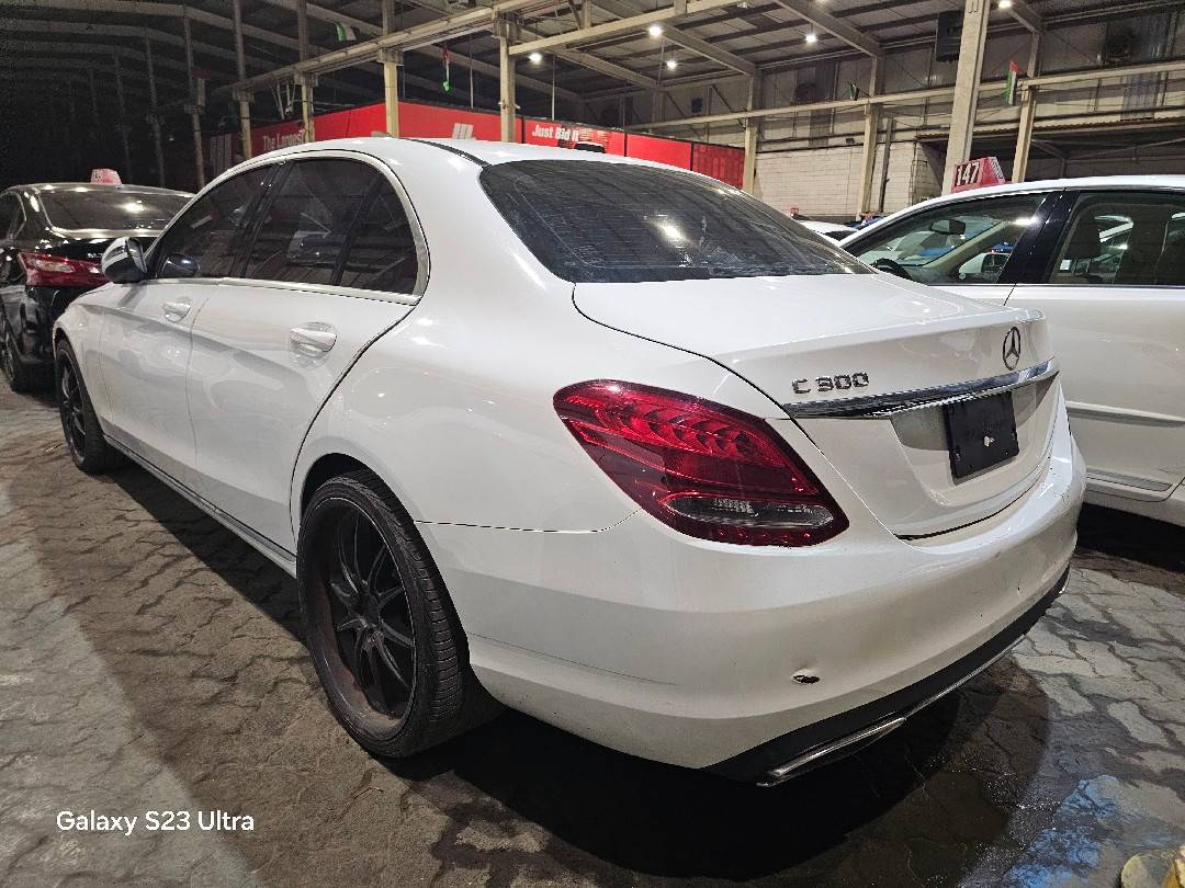 MERCEDES BENZ C300