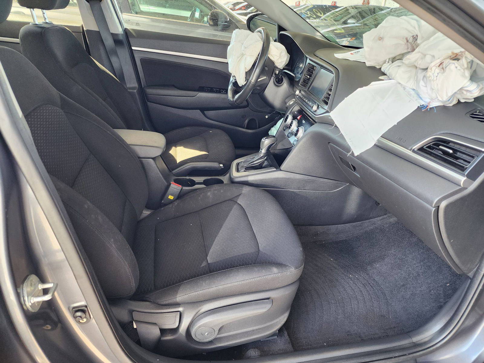 2020 HYUNDAI ELANTRA — 124636 KM — Lot 945593 - Marhaba Auctions Used Cars - Image 9