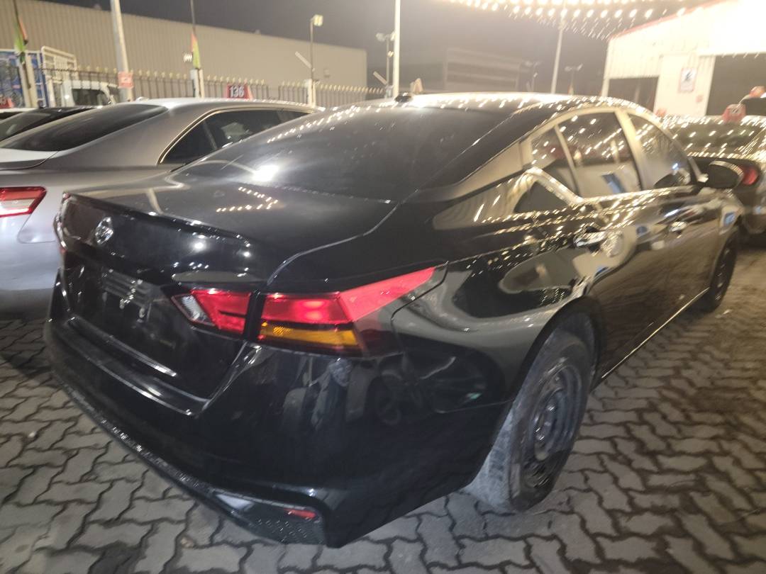 2019 NISSAN ALTIMA — 101224 Miles — Lot 209222 - Marhaba Auctions Used Cars - Image 3