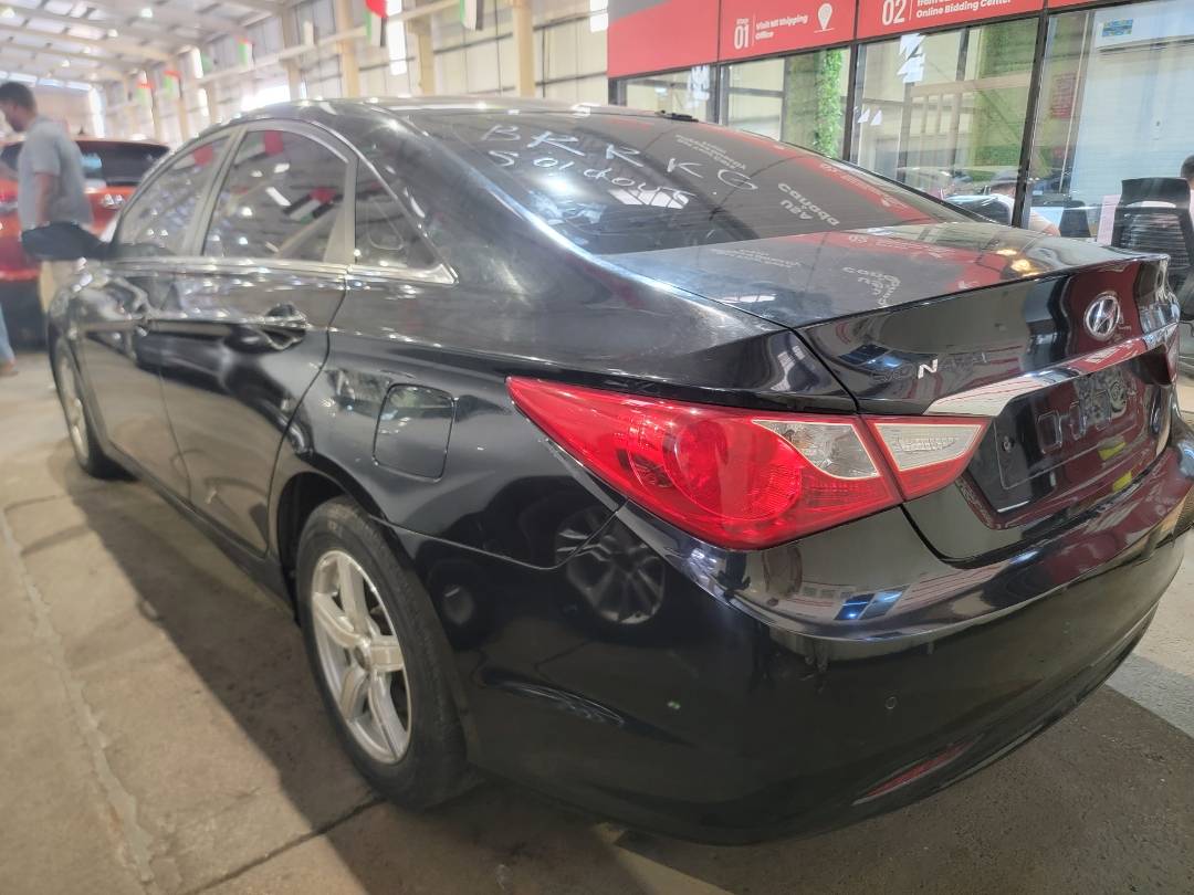 HYUNDAI SONATA 2011 - Marhaba Auction Used Cars - Image 4