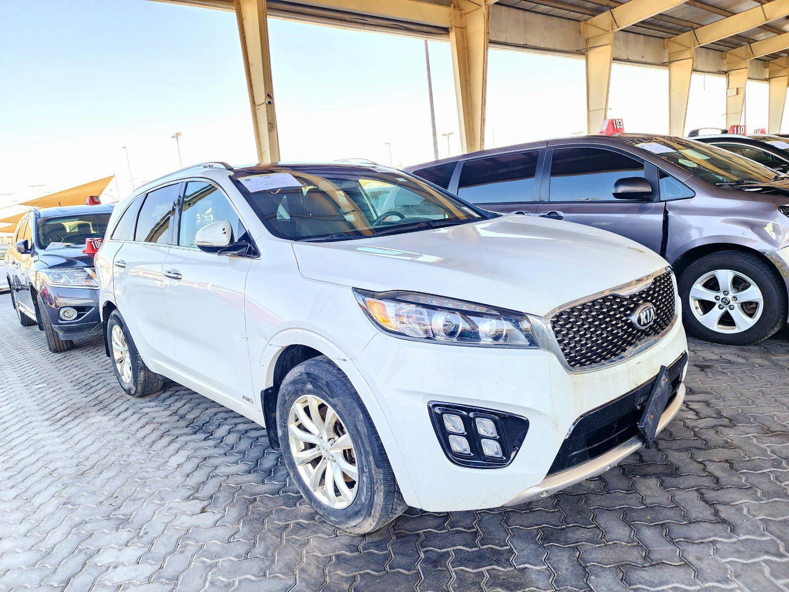 2016 KIA SORENTO — 169086 KM — Lot 86492664 — Souq - Marhaba Auctions Used Cars - Image 5
