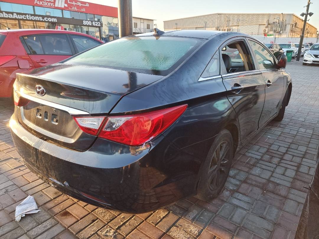 2013 HYUNDAI SONATA — 157963 Miles — Lot 125487 — Main - Marhaba Auctions Used Cars - Image 4