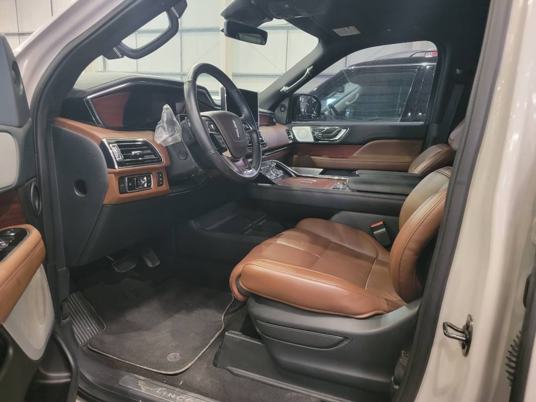 2023 LINCOLN NAVIGATOR — 3267 Miles — Lot EL01290 — Main - Marhaba Auctions Used Cars - Image 6