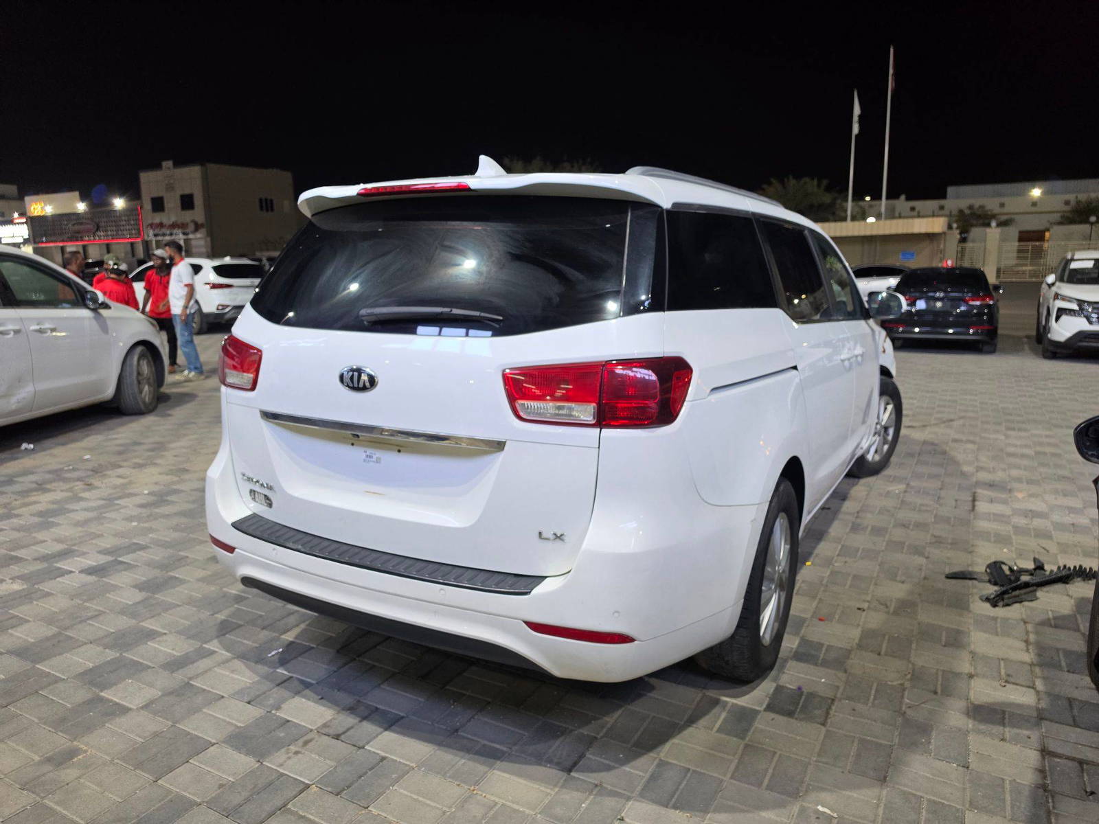 KIA SEDONA 2018 - Marhaba Auction Used Cars - Image 5