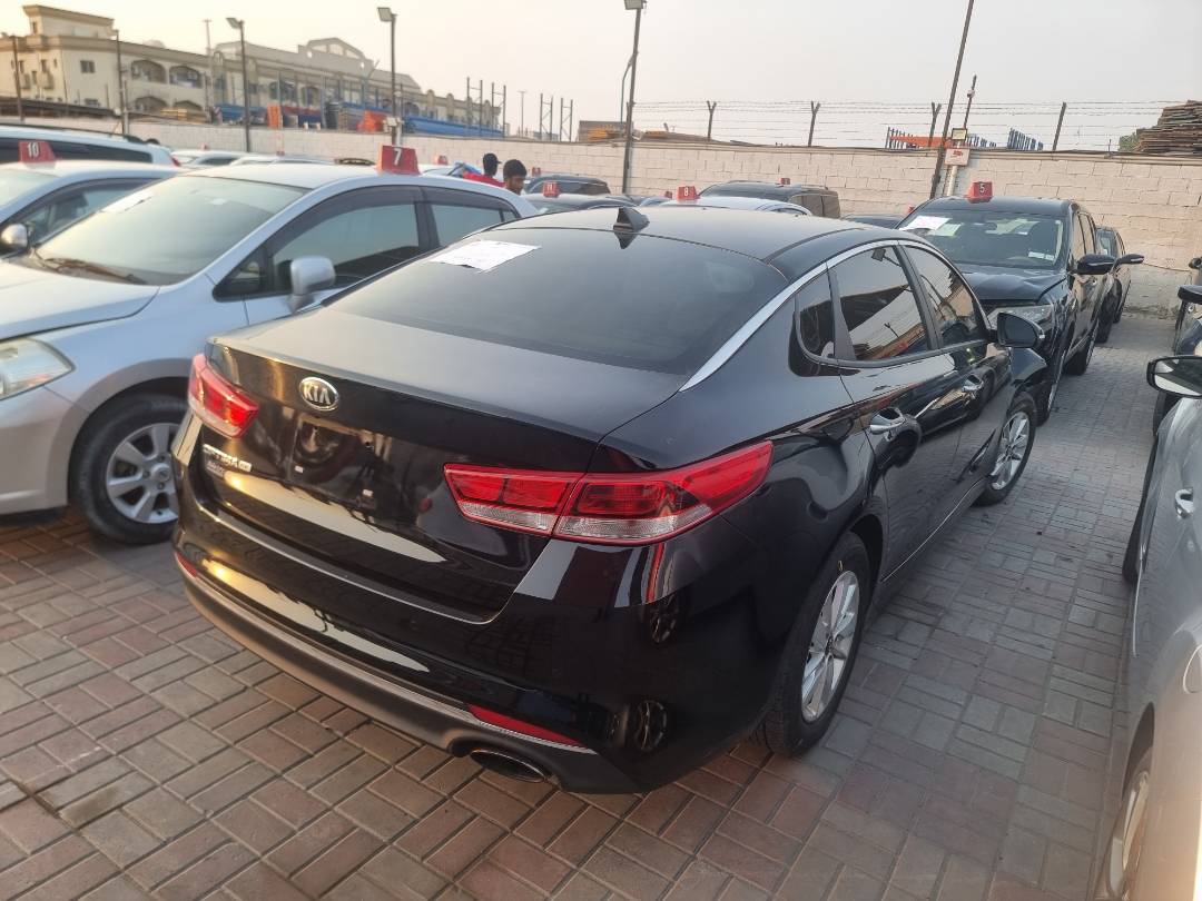 2018 KIA OPTIMA — 91336 Miles — Lot G234687 — Ind. 12 - Marhaba Auctions Used Cars - Image 5