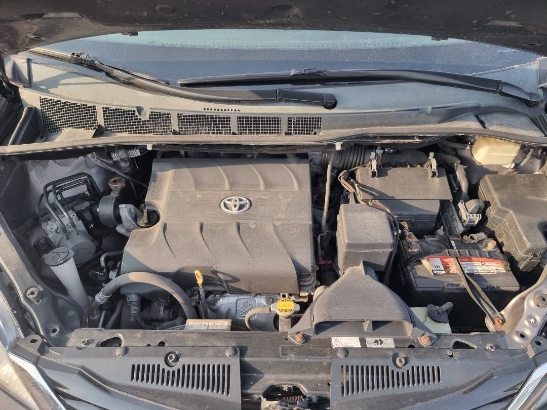 2015 TOYOTA SIENNA — 207787 Miles — Lot 686664 — Ind. 12 - Marhaba Auctions Used Cars - Image 11