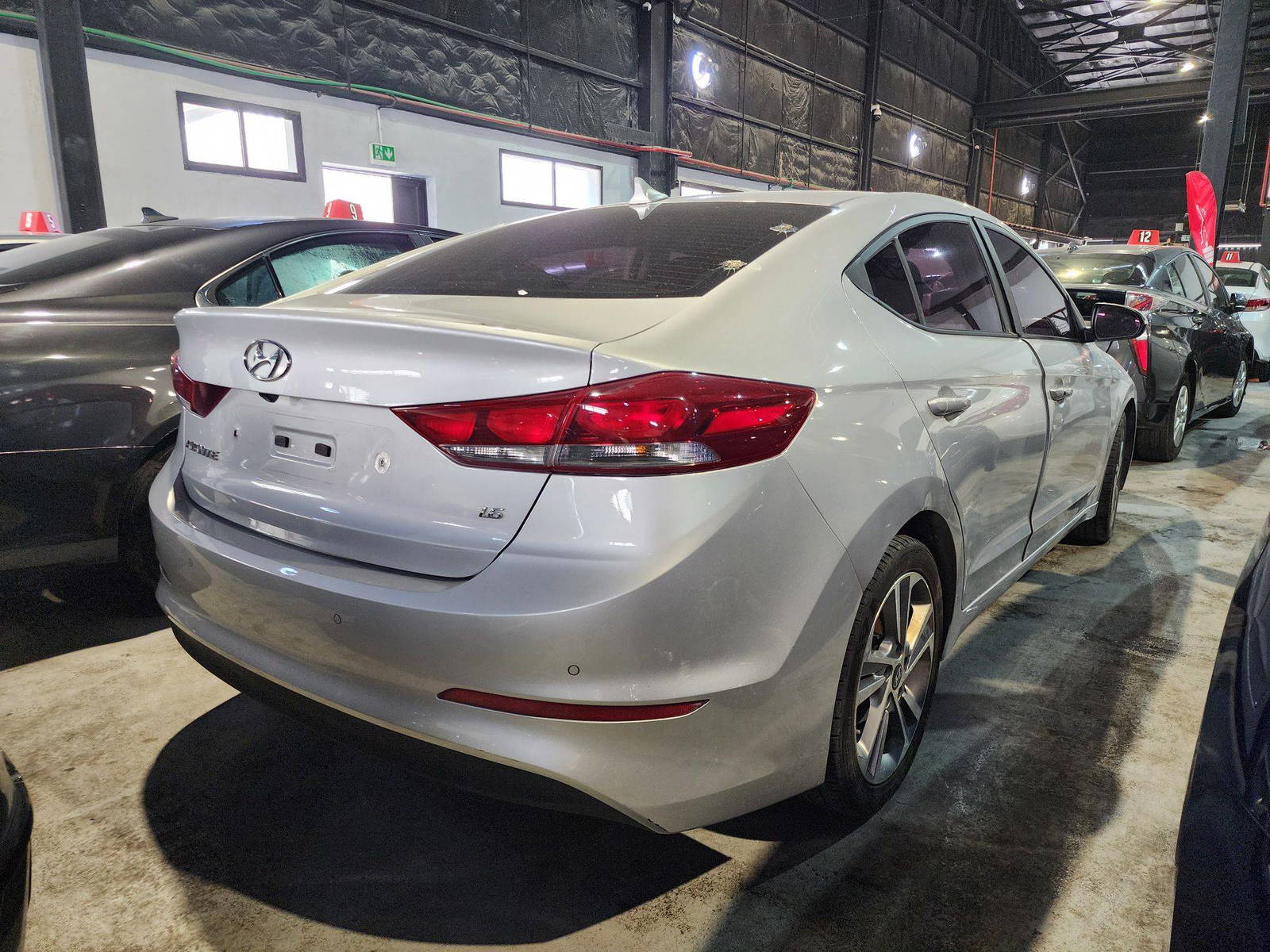 2018 HYUNDAI AVANTE — 157642 KM — Lot 488204 — Ind. 12 - Marhaba Auctions Used Cars - Image 4