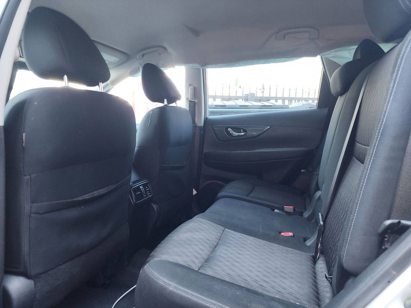 2019 NISSAN ROGUE — 100412 Miles — Lot 80500085 — Al Quoz - Marhaba Auctions Used Cars - Image 7