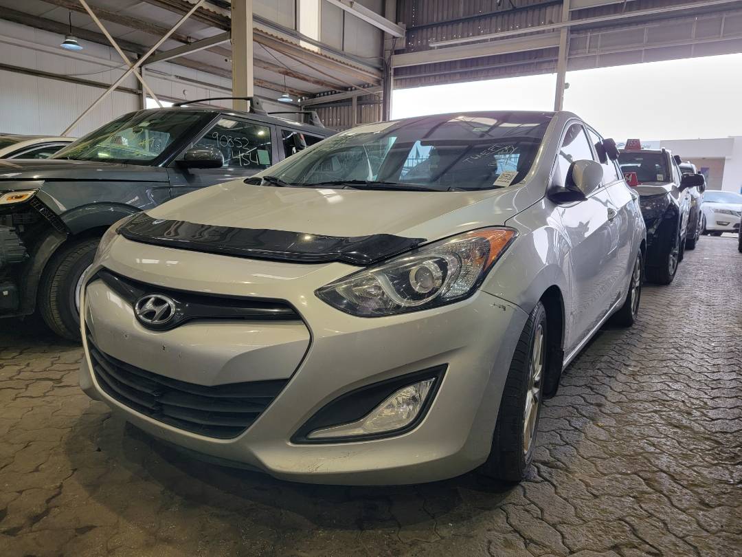 2013 HYUNDAI ELANTRA GT — 225738 KM — Lot 12070815 — Main - Marhaba Auctions Used Cars - Image 5