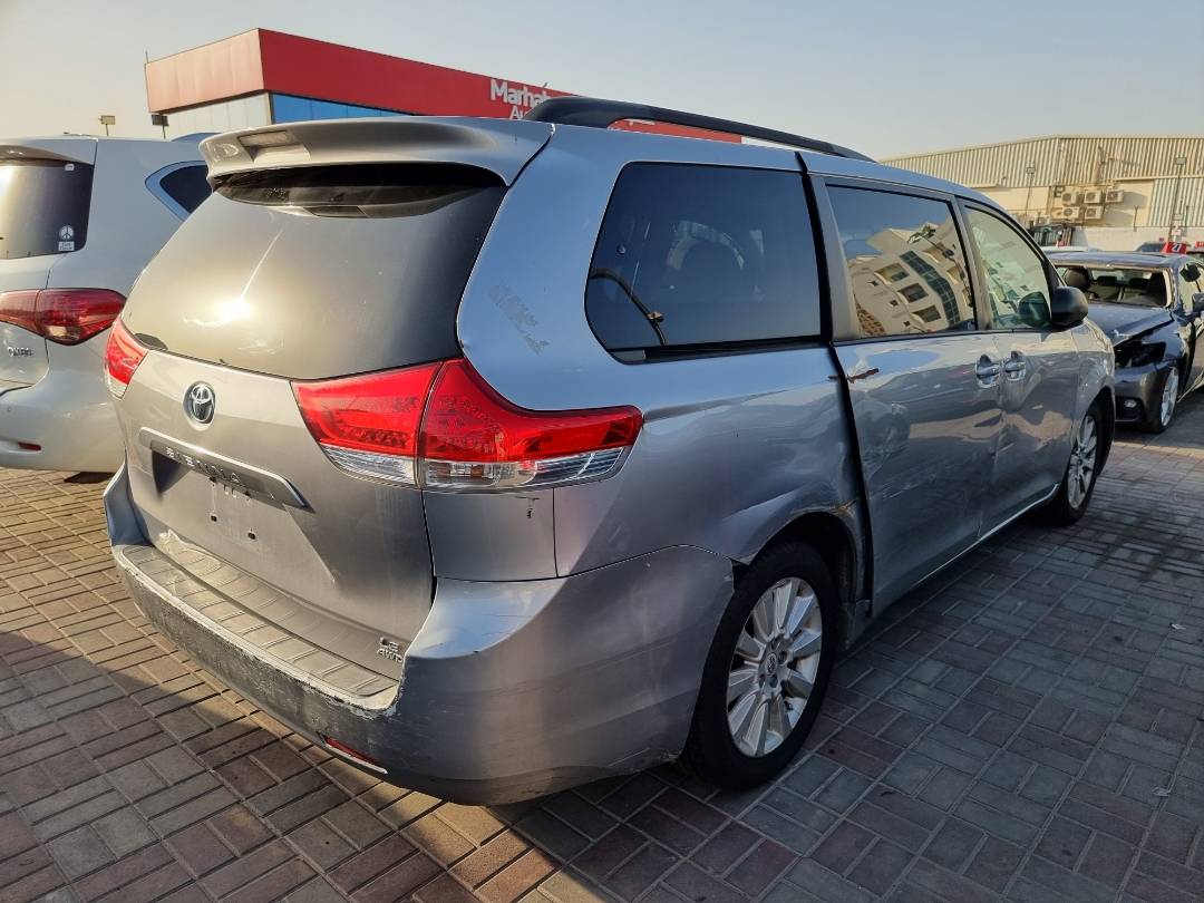 2012 TOYOTA SIENNA — 192704 Miles — Lot 125487 — Main - Marhaba Auctions Used Cars - Image 4