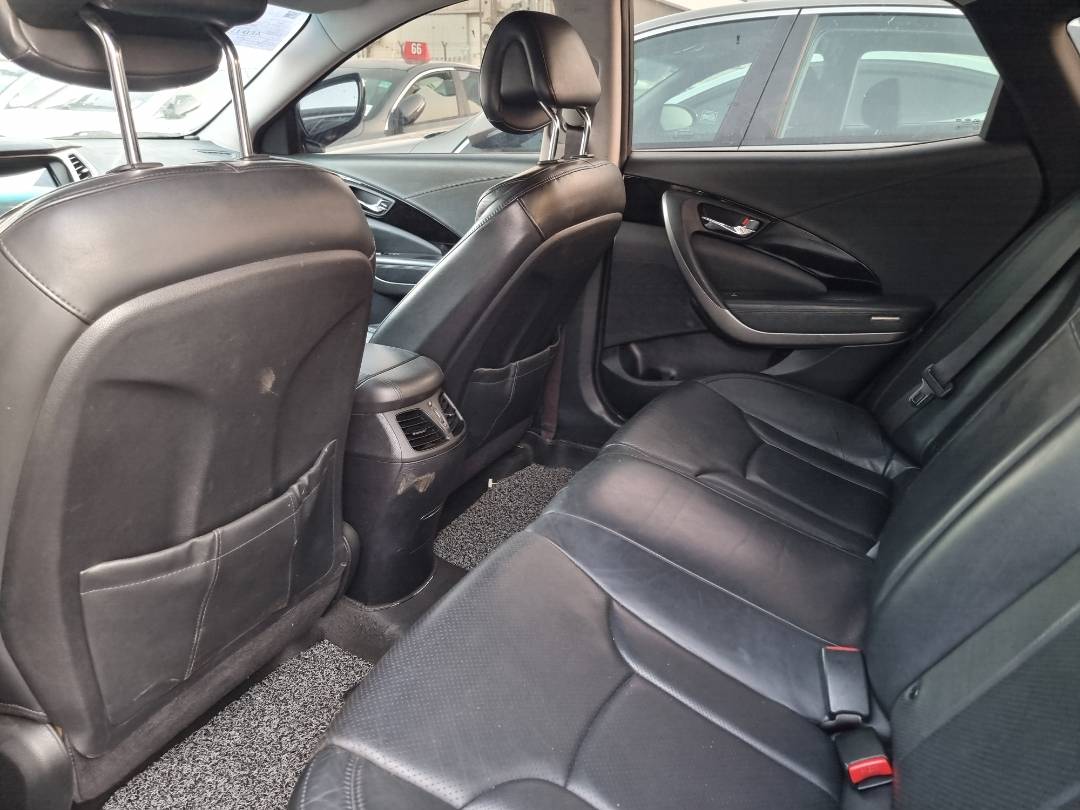 2012 HYUNDAI GRANDEUR — 155909 KM — Lot 141313 — Ind. 12 - Marhaba Auctions Used Cars - Image 6
