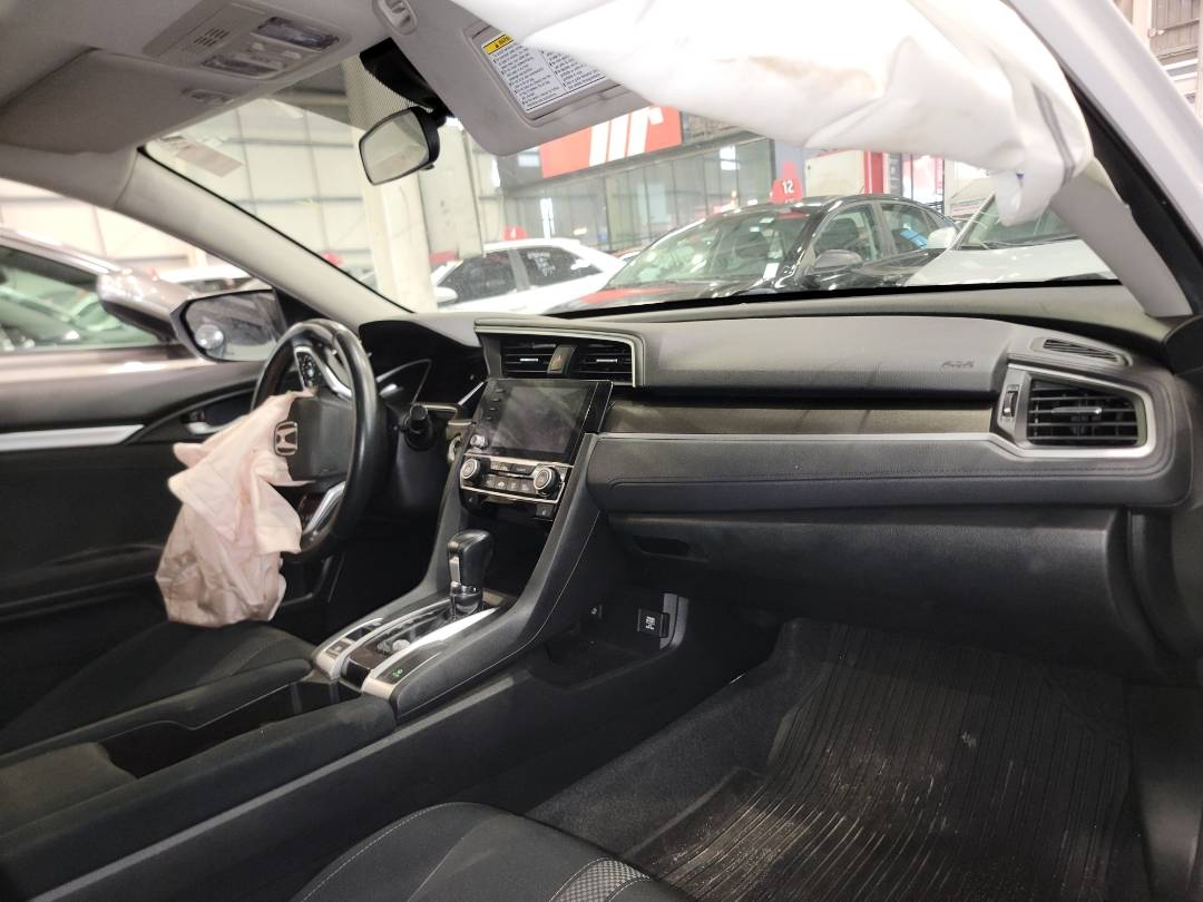 2019 HONDA CIVIC — 96562 KM — Lot 39965574 — Main - Marhaba Auctions Used Cars - Image 7