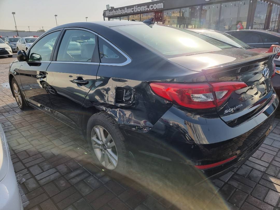 2015 HYUNDAI SONATA — 97839 Miles — Lot 215478 — Souq - Marhaba Auctions Used Cars - Image 5