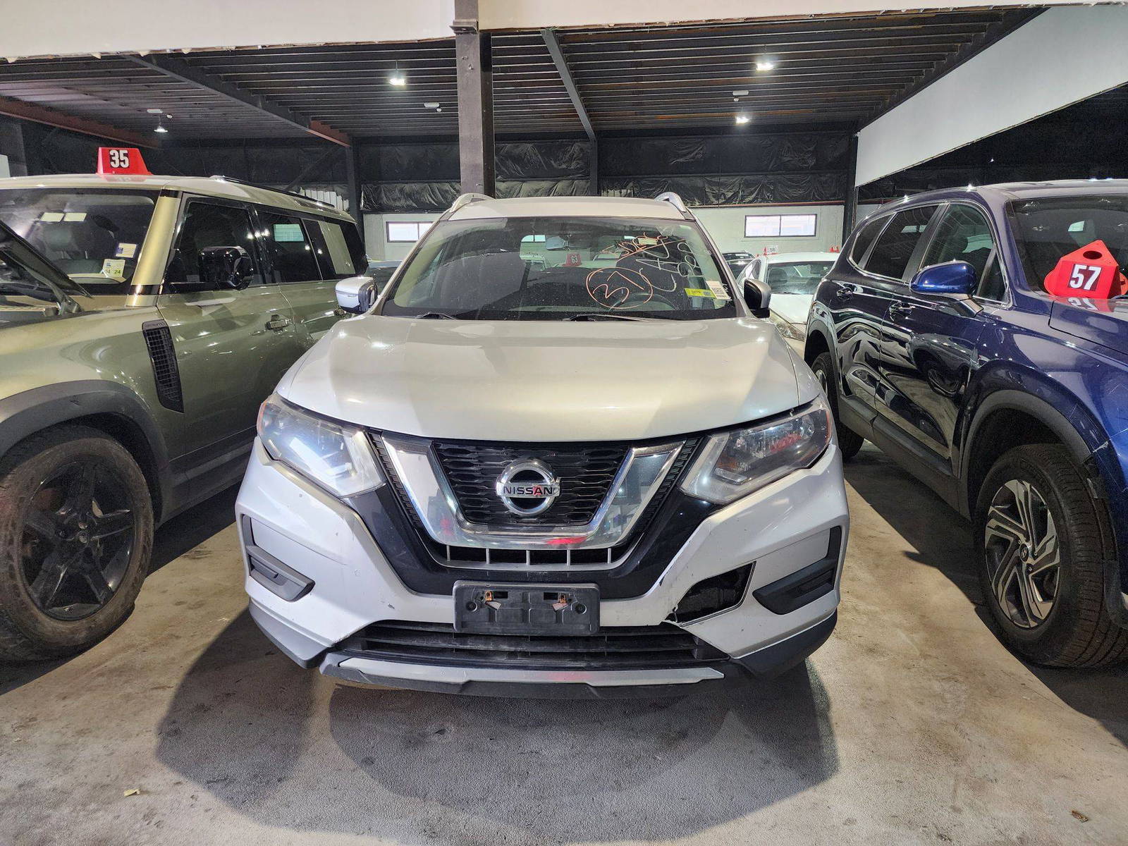 2017 NISSAN ROGUE — 217305 Miles — Lot 1867502 — Al Quoz - Marhaba Auctions Used Cars - Image 5