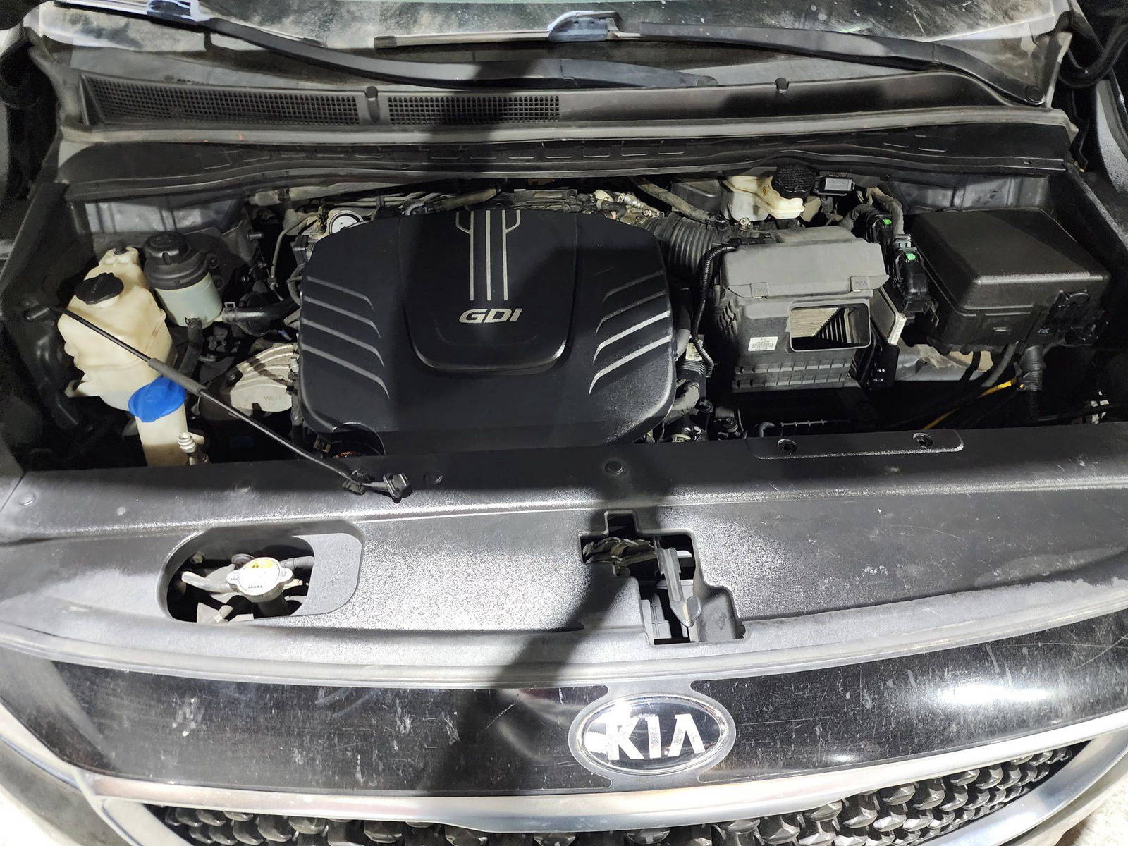 2016 KIA SEDONA — 163300 Miles — Lot 751010 — Al Quoz - Marhaba Auctions Used Cars - Image 10