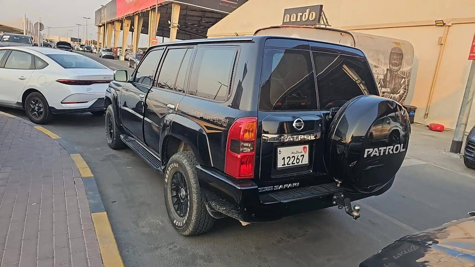 2009 NISSAN PATROL SUPER SAFARI — sold — 366656 KM — Lot 9X574146 — Souq - Marhaba Auctions Used Cars - Image 5