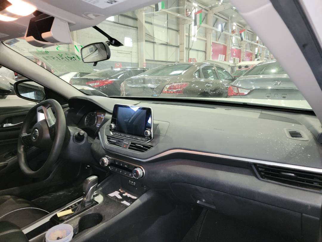 2019 NISSAN ALTIMA — 138179 Miles — Lot 165847 - Marhaba Auctions Used Cars - Image 4