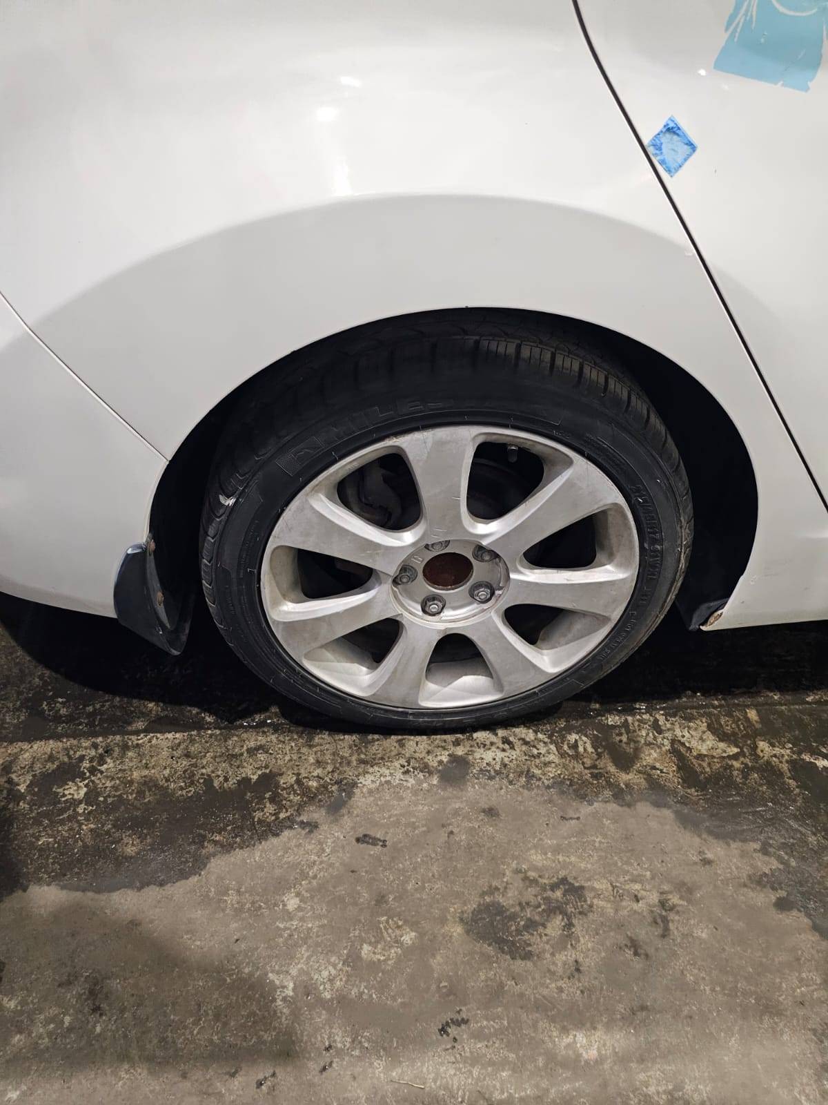 HYUNDAI ELANTRA 2011 - Marhaba Auction Used Cars - Image 7
