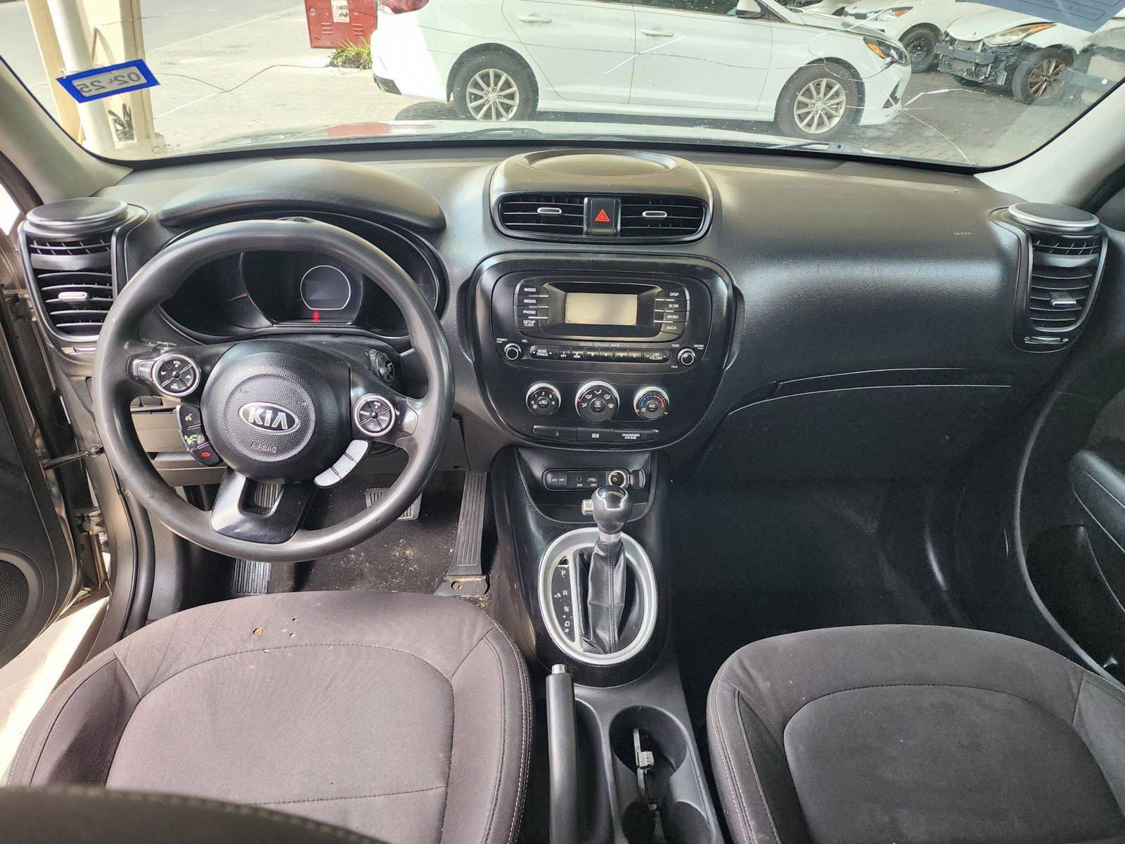 2015 KIA SOUL — 190118 Miles — Lot 25F7173546 — Souq - Marhaba Auctions Used Cars - Image 7