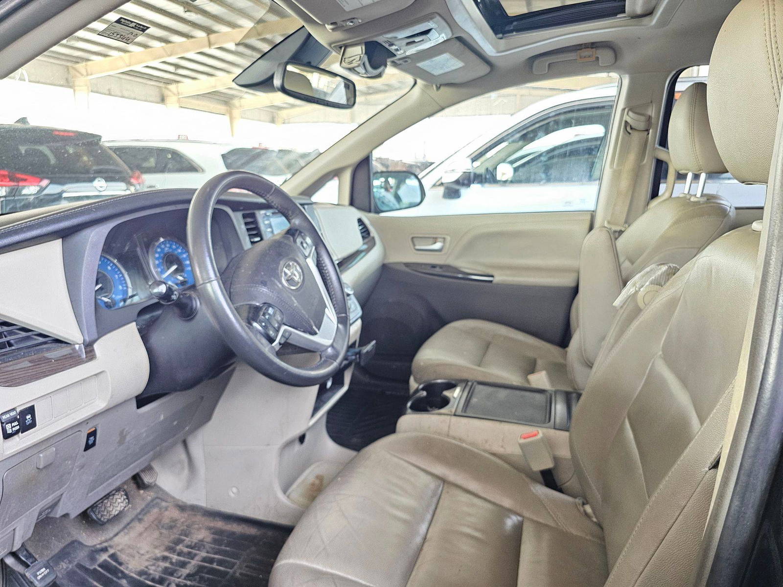 TOYOTA SIENNA 2018 - Marhaba Auction Used Cars - Image 9