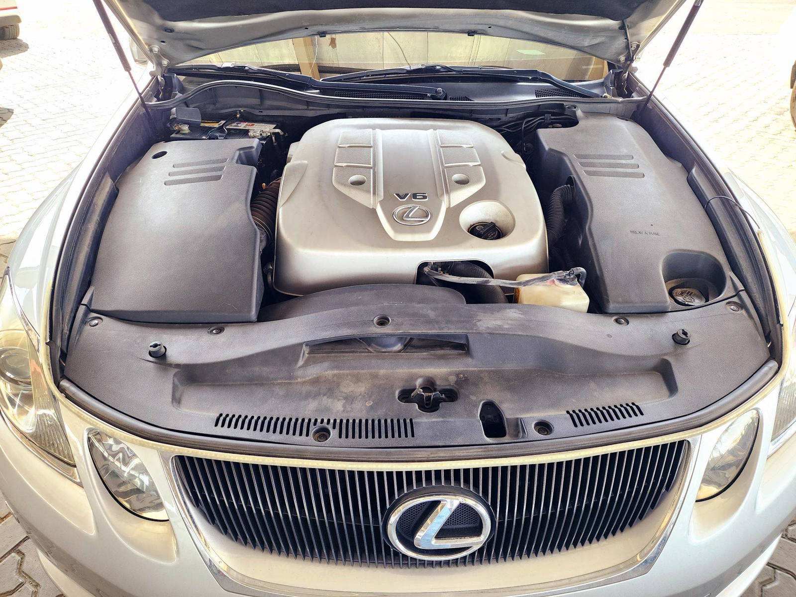 2006 LEXUS GS 300 — 140580 KM — Lot 024884 — Souq - Marhaba Auctions Used Cars - Image 12