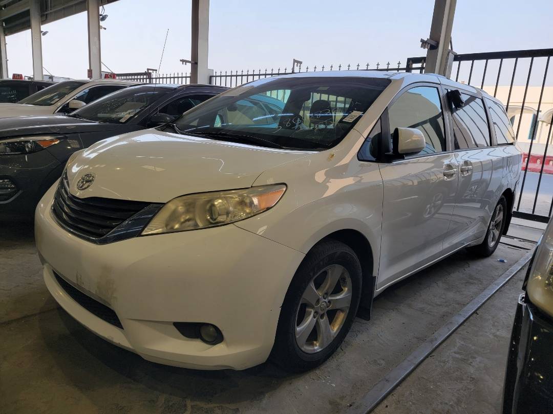 2014 TOYOTA SIENNA — 179361 Miles — Lot 38601826 — Main - Marhaba Auctions Used Cars - Image 10