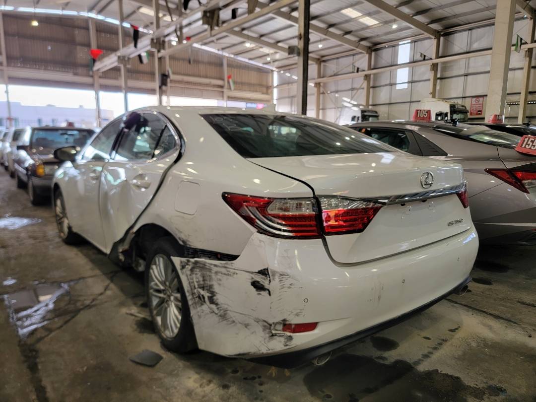 2015 LEXUS ES 350 — 186181 Miles — Lot F2207371 — Main - Marhaba Auctions Used Cars - Image 3