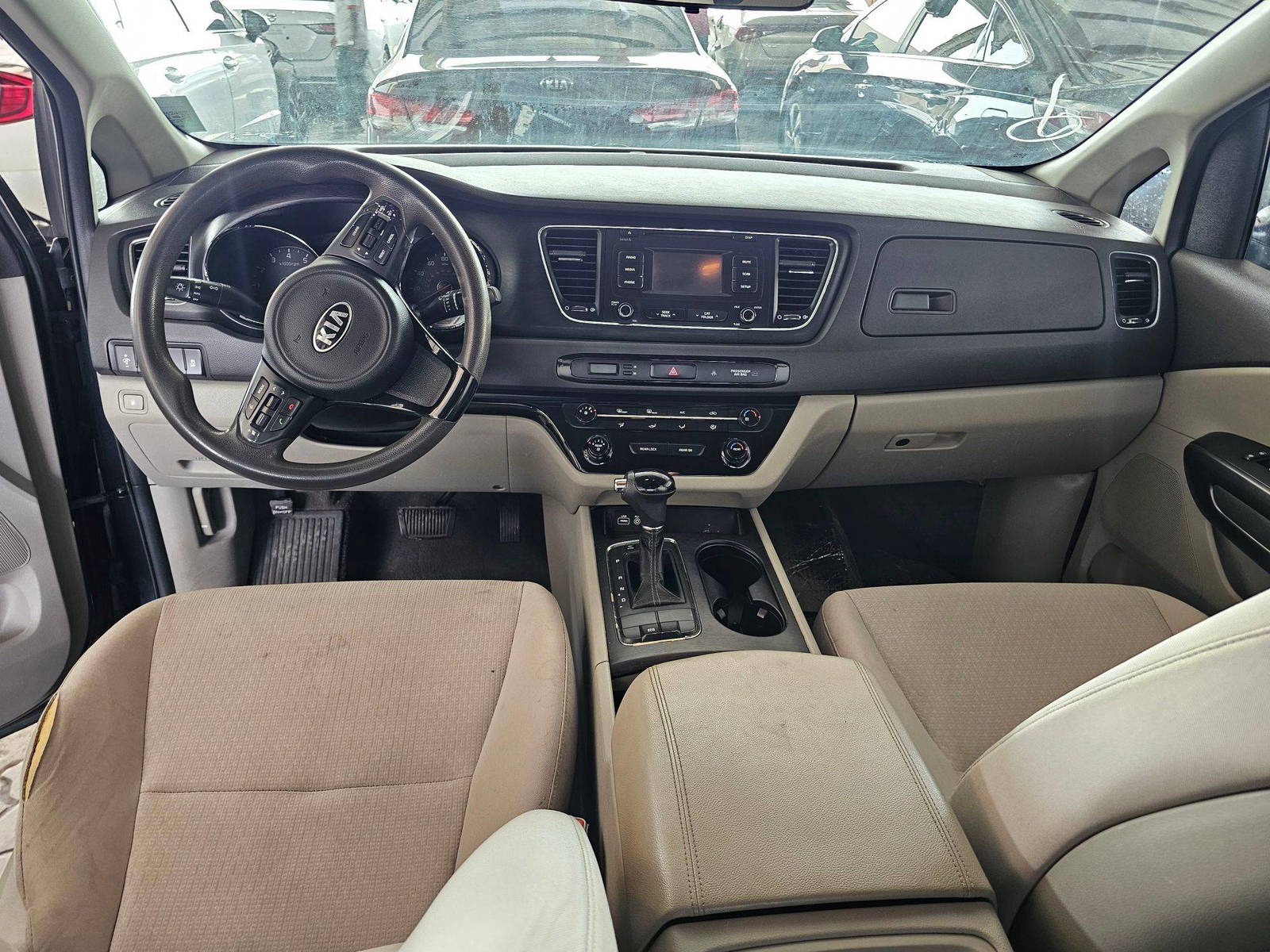 KIA SEDONA 2017 - Marhaba Auction Used Cars - Image 6