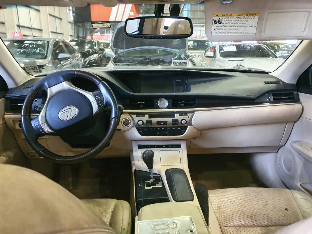 2014 LEXUS ES 350 — 166405 Miles — Lot 38635085 — Souq - Marhaba Auctions Used Cars - Image 7