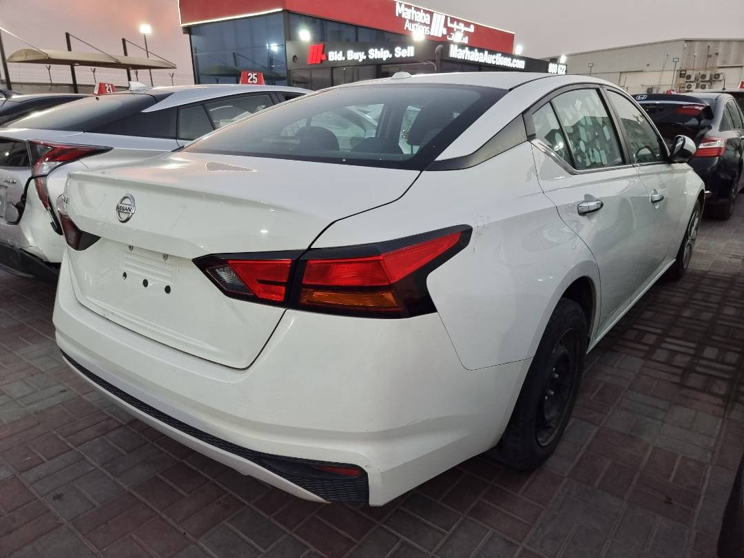 2019 NISSAN ALTIMA — 153950 Miles — Lot 025487 — Ind. 12 - Marhaba Auctions Used Cars - Image 4