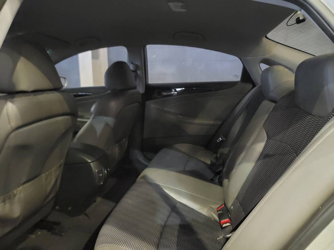 2010 HYUNDAI SONATA — 148992 KM — Lot A090704 — Main - Marhaba Auctions Used Cars - Image 9