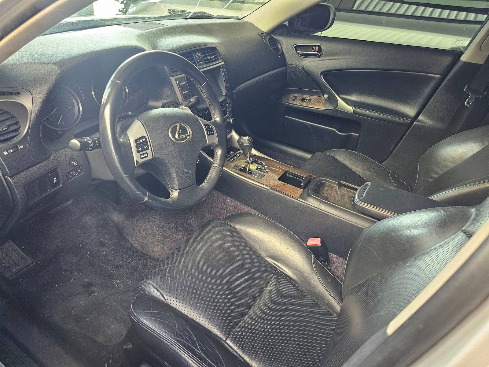 LEXUS IS 250 2013 - Marhaba Auction Used Cars - Image 8