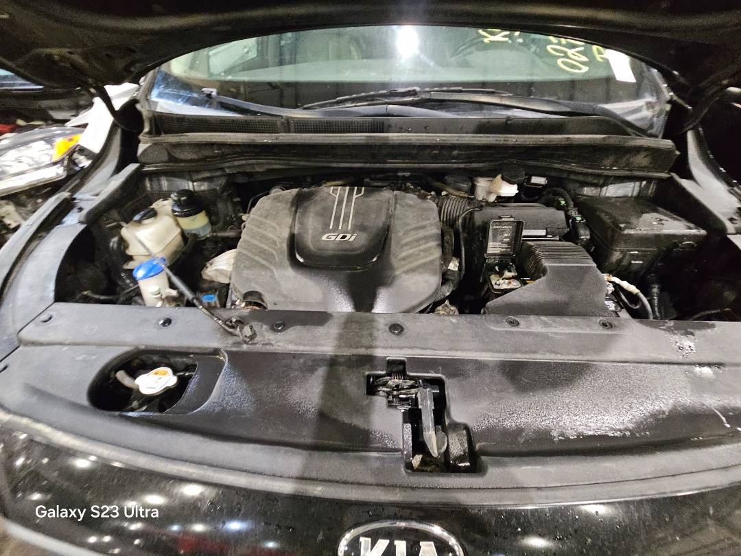 2015 KIA SEDONA — 171727 Miles — Lot 42699235 — Ind. 12 - Marhaba Auctions Used Cars - Image 10
