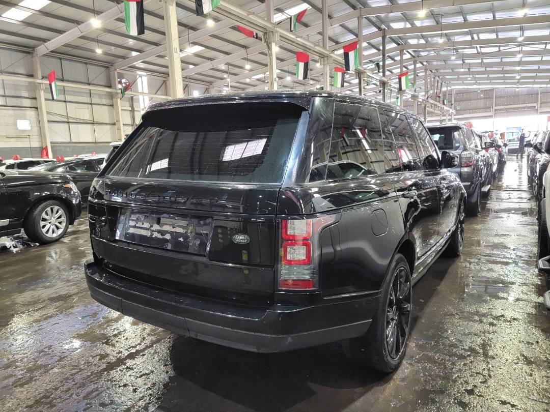 2015 LAND ROVER RANGE ROVER VOGUE — 169951 KM — Lot FA217575 — Main - Marhaba Auctions Used Cars - Image 4