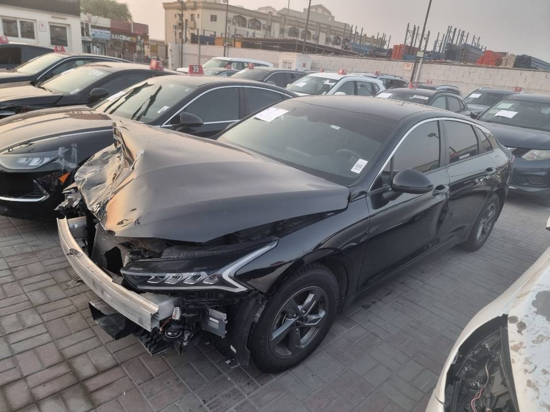 Kia K5 2022 view 2