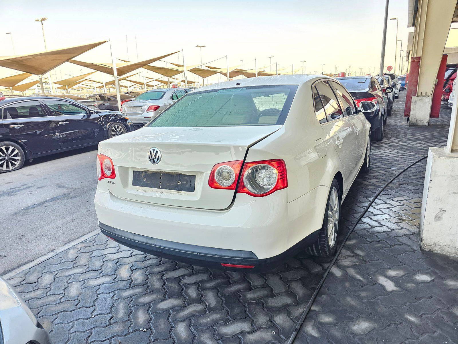 2008 VOLKSWAGEN JETTA — 231444 KM — Lot 1K58M081908 — Souq - Marhaba Auctions Used Cars - Image 4