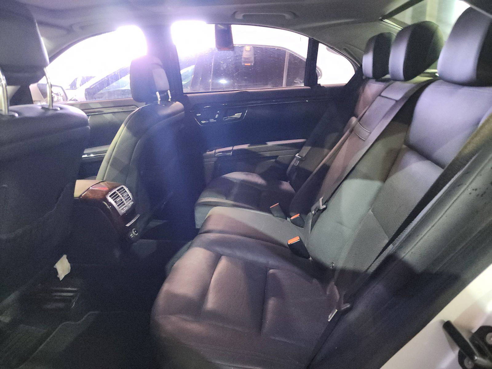 2010 MERCEDES BENZ S350 — 203848 KM — Lot 348310 — Main - Marhaba Auctions Used Cars - Image 7