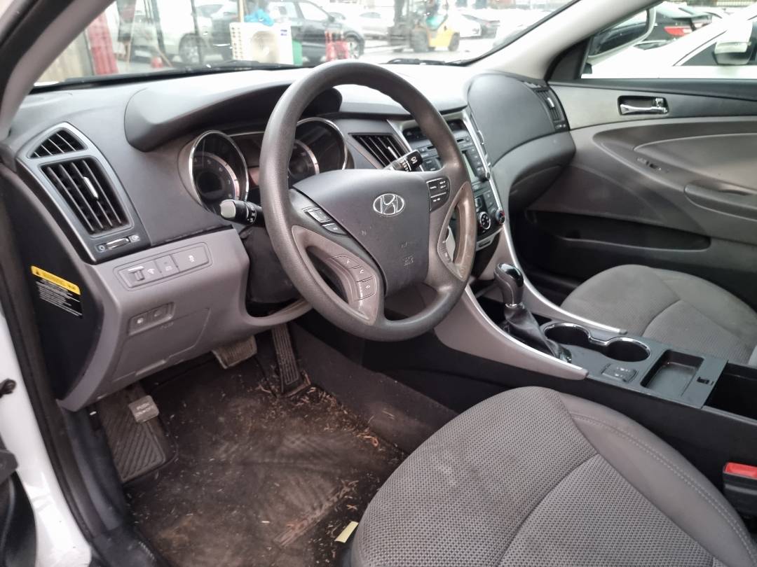 2014 HYUNDAI SONATA — 170439 Miles — Lot 125487 — Ind. 12 - Marhaba Auctions Used Cars - Image 8