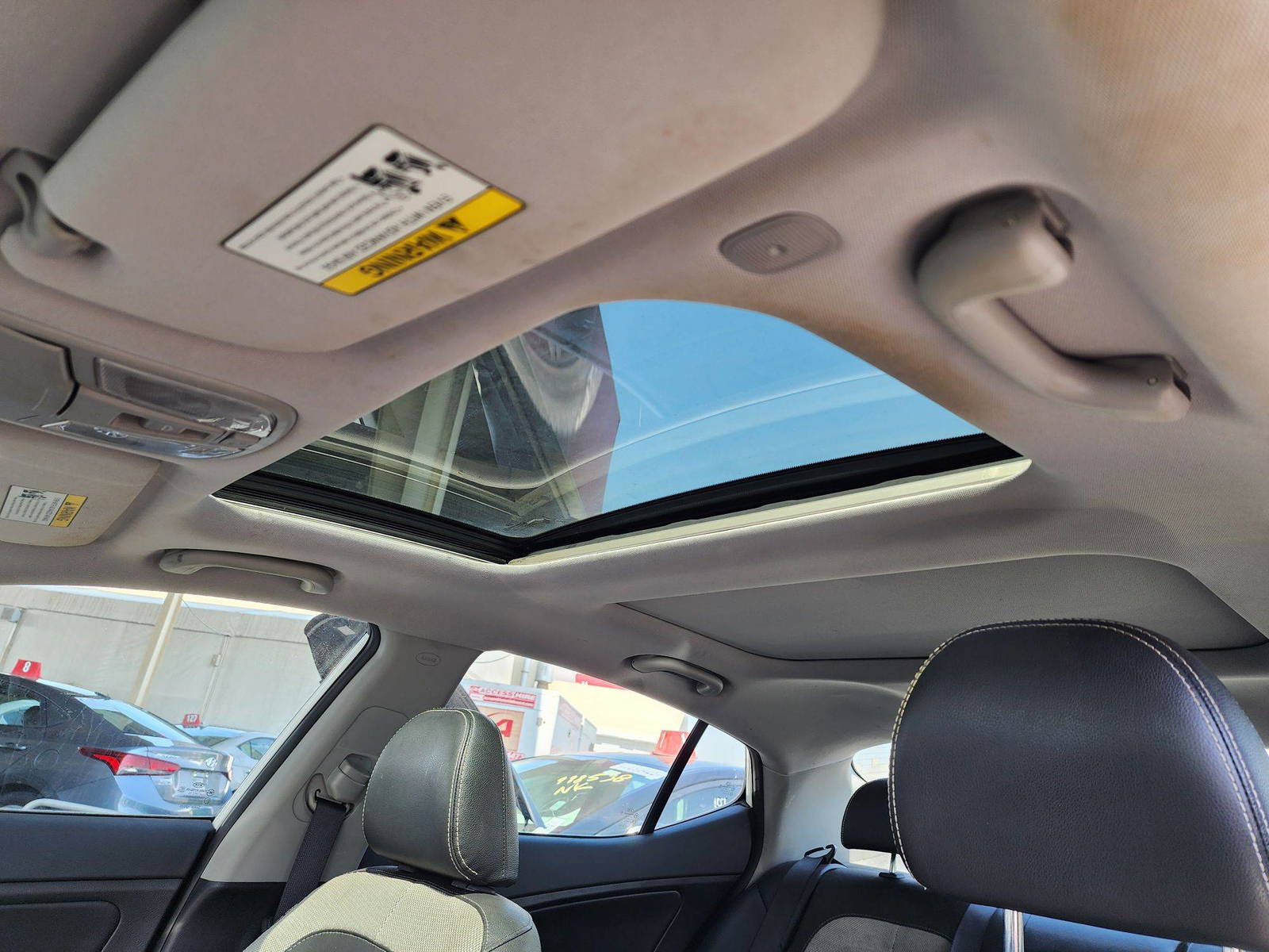 2011 KIA OPTIMA — 162720 Miles — Lot 61252224 — Souq - Marhaba Auctions Used Cars - Image 8