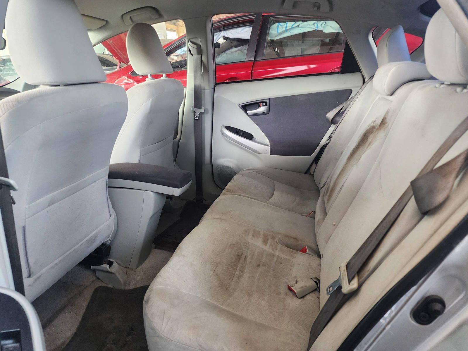 2010 TOYOTA PRIUS — 214889 Miles — Lot 464770 — Souq - Marhaba Auctions Used Cars - Image 6