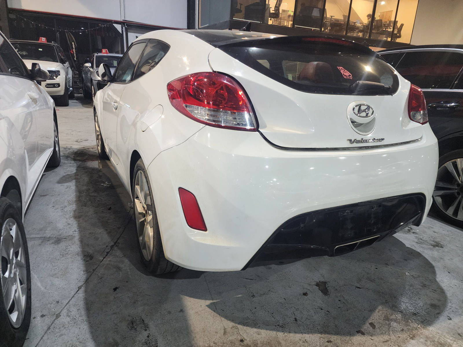 2012 HYUNDAI VELOSTER — 198925 Miles — Lot 055283 — Al Quoz - Marhaba Auctions Used Cars - Image 6