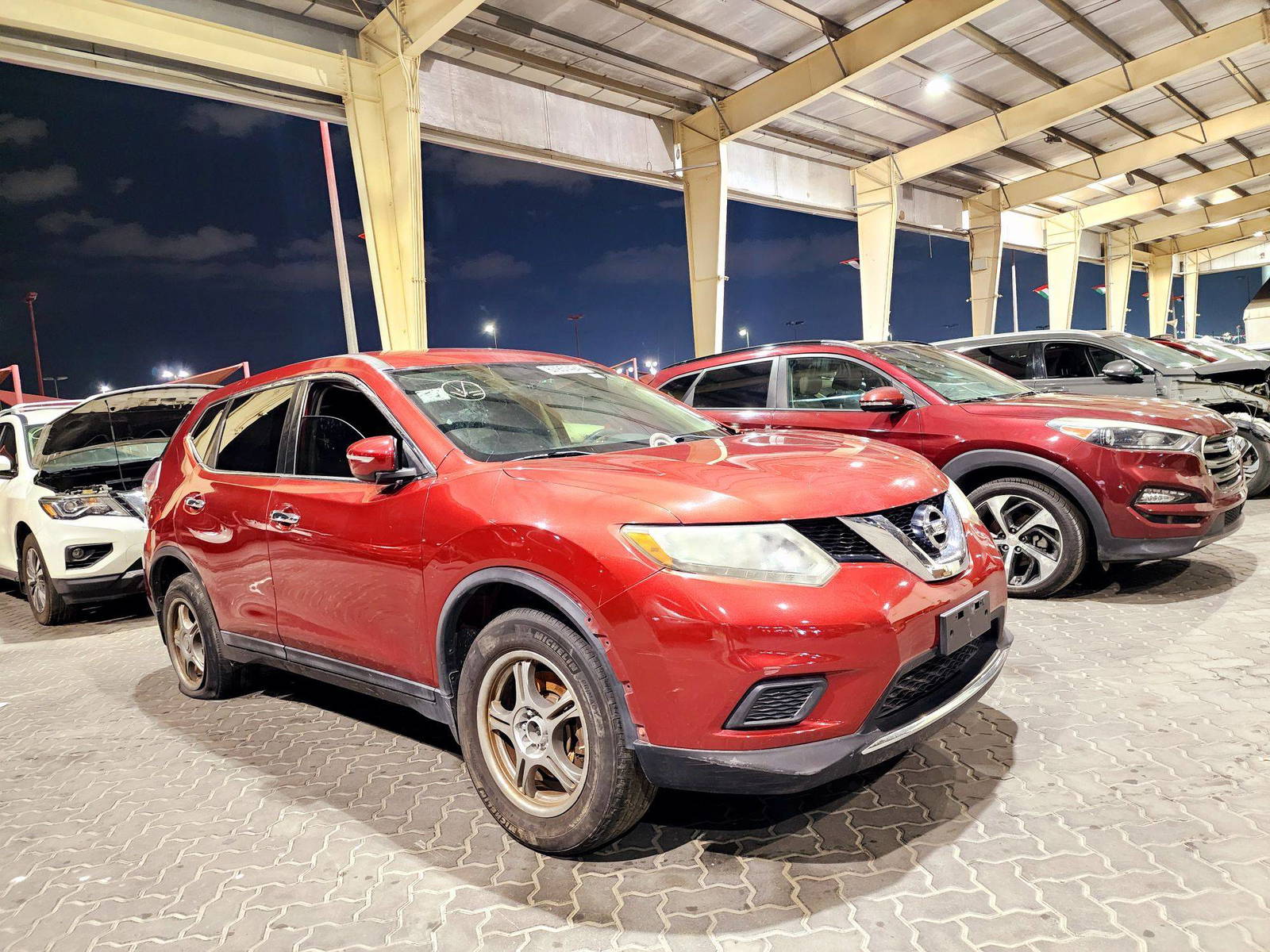 2014 NISSAN ROGUE — 176771 Miles — Lot 67951424 — Souq - Marhaba Auctions Used Cars - Image 4