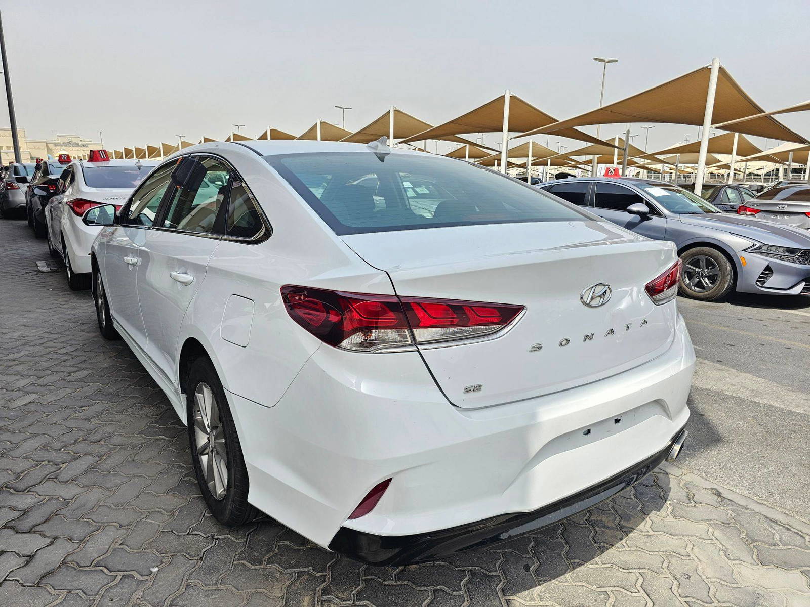 2018 HYUNDAI SONATA — 186092 Miles — Lot 4AF1JH724889 — Souq - Marhaba Auctions Used Cars - Image 5
