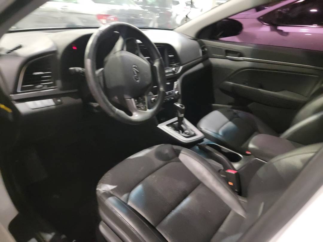 2016 HYUNDAI AVANTE — 165237 KM — Lot 009132 — Main - Marhaba Auctions Used Cars - Image 8