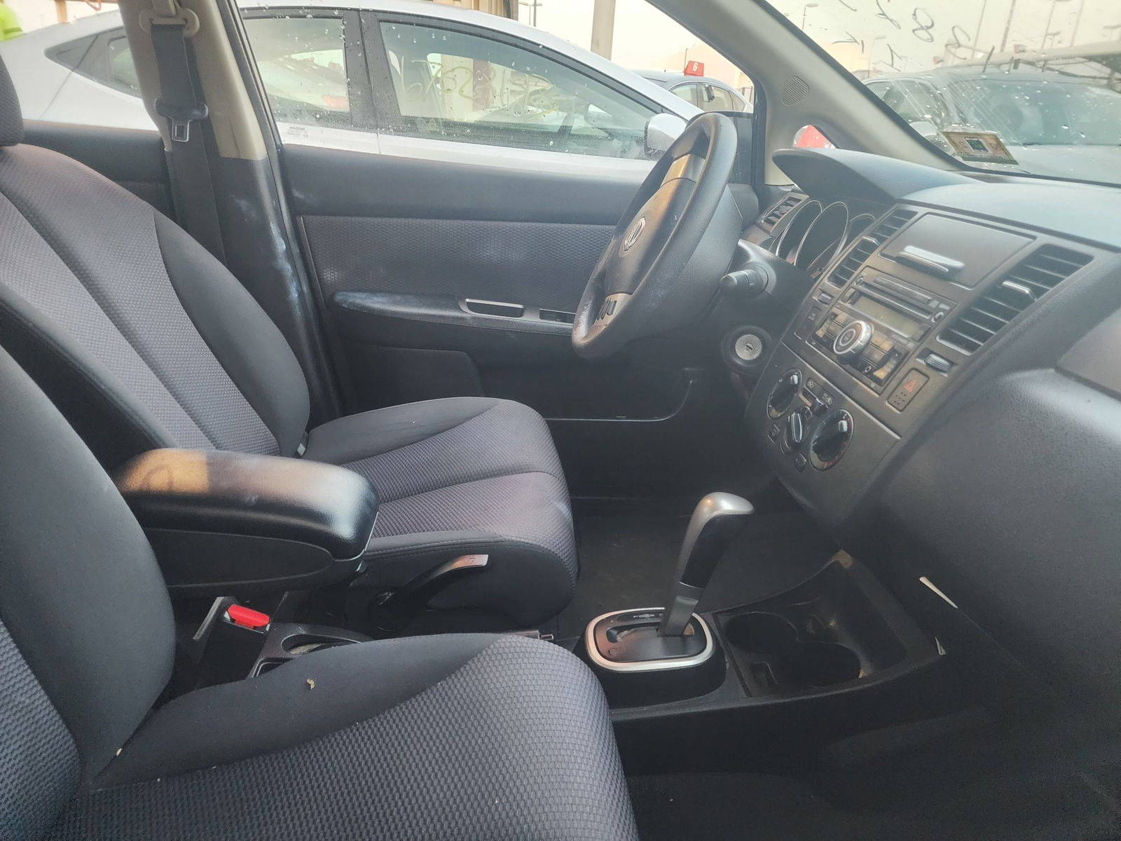 2007 NISSAN VERSA — 146967 Miles — Lot 68276933 - Marhaba Auctions Used Cars - Image 9