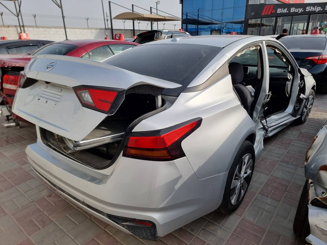 2019 NISSAN ALTIMA — 114876 Miles — Lot KC127326 — Ind. 12 - Marhaba Auctions Used Cars - Image 5