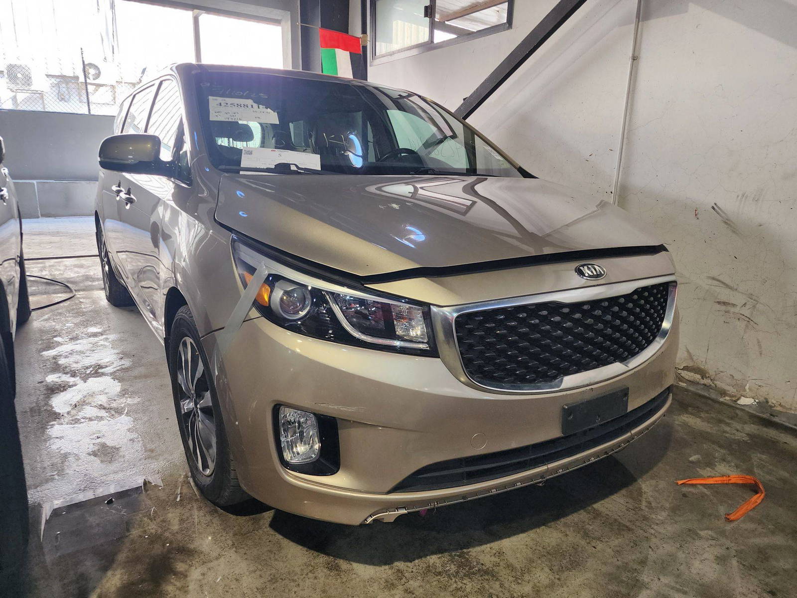 2015 KIA SEDONA — 197216 Miles — Lot 42588114 — Al Quoz - Marhaba Auctions Used Cars - Image 3