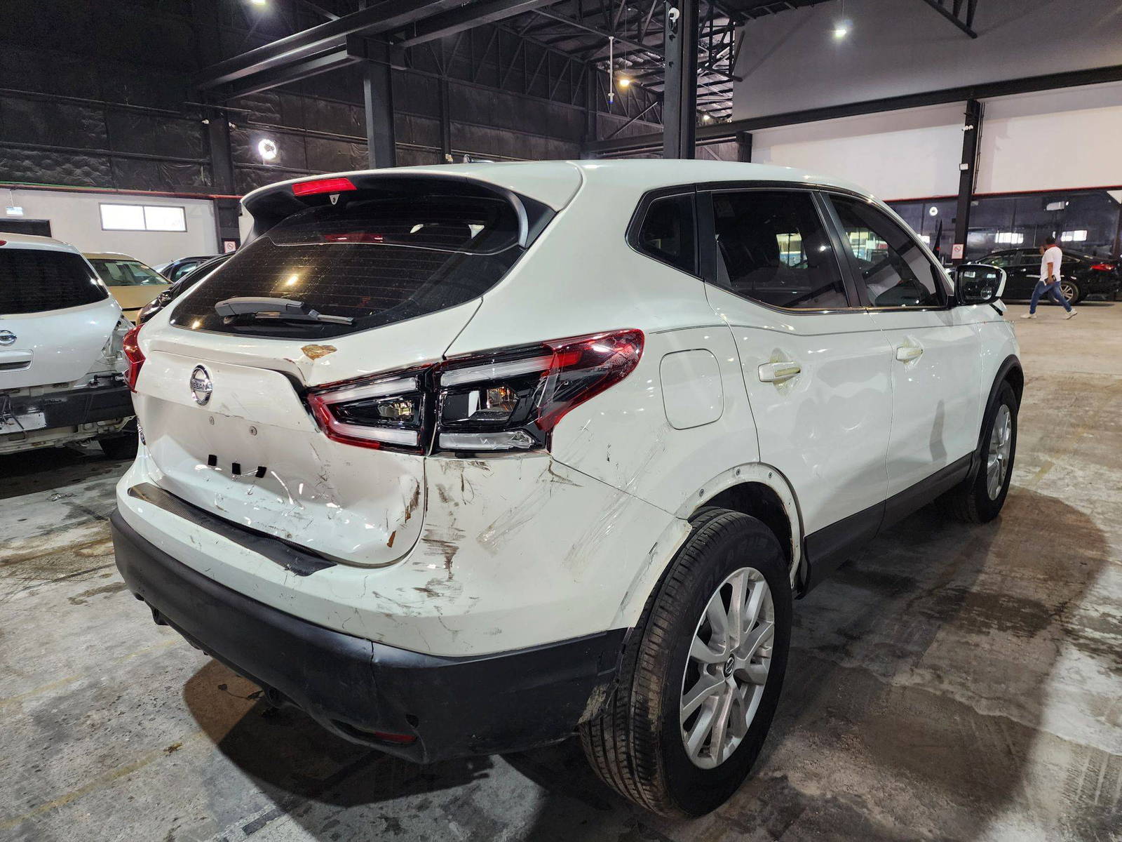 2021 NISSAN ROGUE SPORTS — 99357 Miles — Lot 39140262 — Al Quoz - Marhaba Auctions Used Cars - Image 5